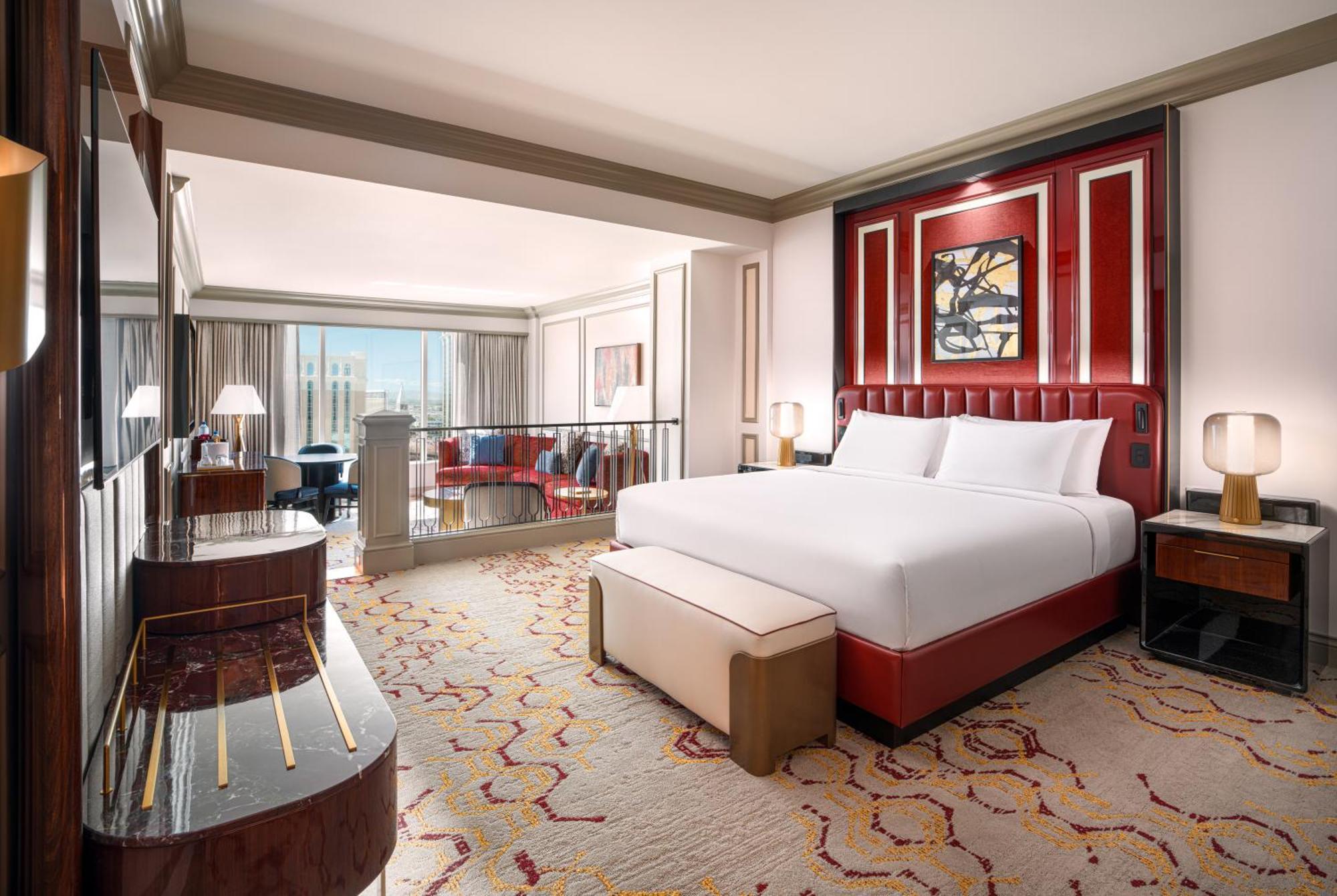 Venetian Newly Remodeled Luxury King Suite Strip View